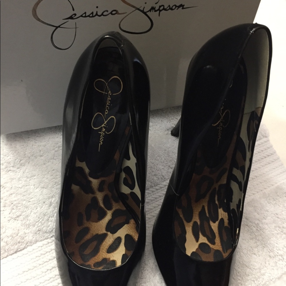 Women’s shoes
